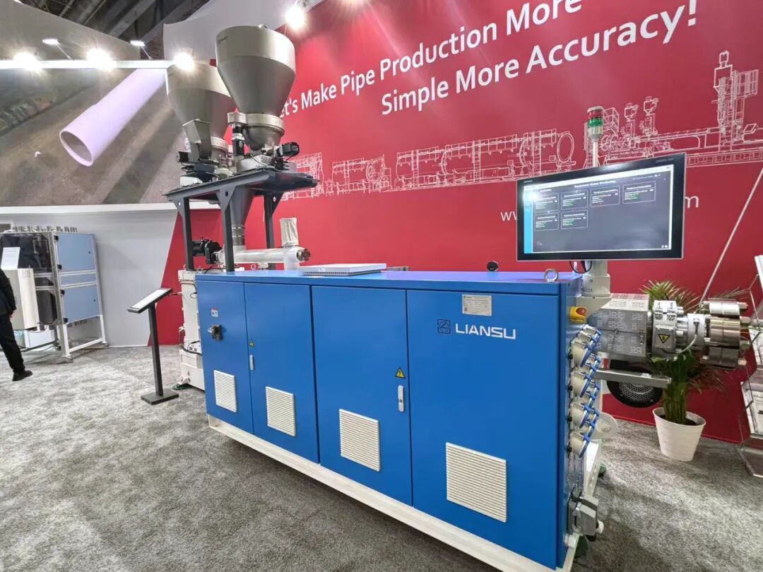 Parallel Twin Screw Extruder for PVC Pipe or Profile.jpg